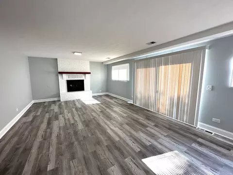Living - 665 S Cedar Ave, Elmhurst, IL 60126 photo 1 of 1