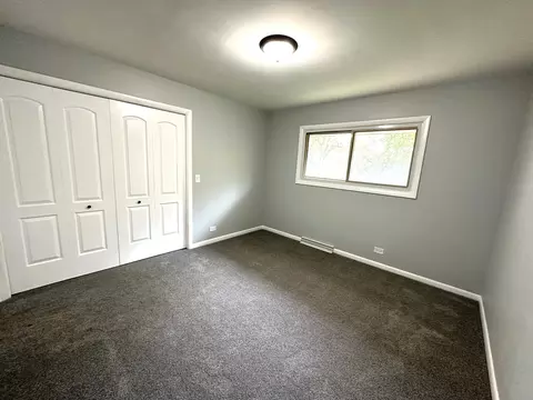 Bedroom - 665 S Cedar Ave, Elmhurst, IL 60126 photo 3 of 3