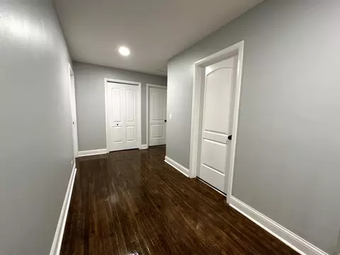 Entry Way - 665 S Cedar Ave, Elmhurst, IL 60126 photo 1 of 1