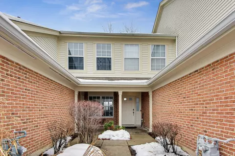 30 W033 Princeton Ct #30W033, Warrenville, IL 60555