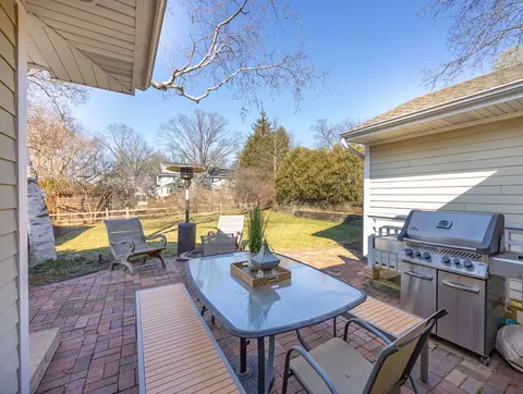 Exterior - 719 E Willow Ave, Wheaton, IL 60187 photo 5 of 7
