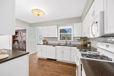 Kitchen - 719 E Willow Ave, Wheaton, IL 60187 photo 3 of 3
