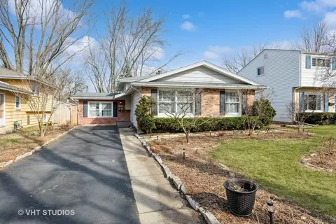 1107 Wilson Ave, Wheaton, IL 60189