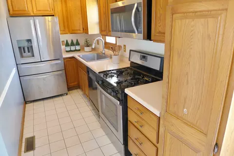 Kitchen - 1911 Flower St, Mchenry, IL 60050 photo 2 of 2