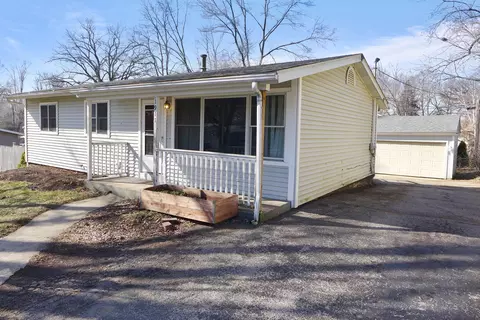 Exterior - 1911 Flower St, Mchenry, IL 60050 photo 2 of 5