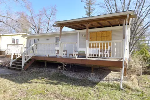Exterior - 1911 Flower St, Mchenry, IL 60050 photo 5 of 5