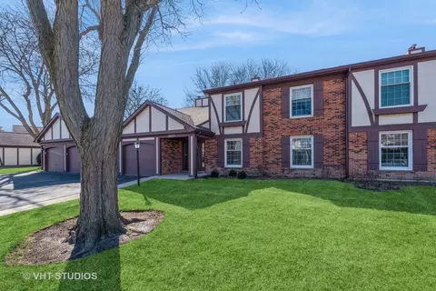 4825 Kimball Hill Dr #A1, Rolling Meadows, IL 60008