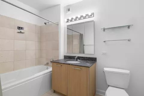 450 E Waterside Dr #1706, Chicago, IL 60601 photo 19