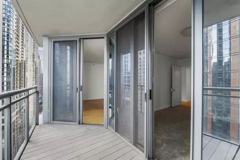 450 E Waterside Dr #1706, Chicago, IL 60601 photo 12