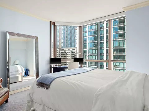 Bedroom - 21 E Huron St #2302, Chicago, IL 60611 photo 2 of 4