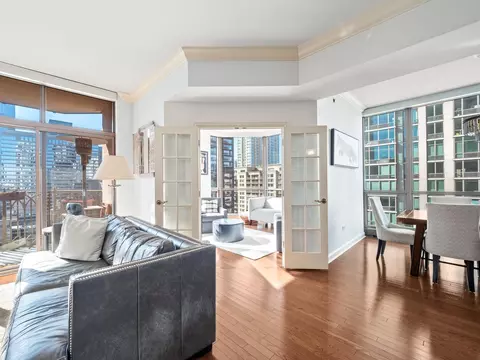 Living - 21 E Huron St #2302, Chicago, IL 60611 photo 4 of 6
