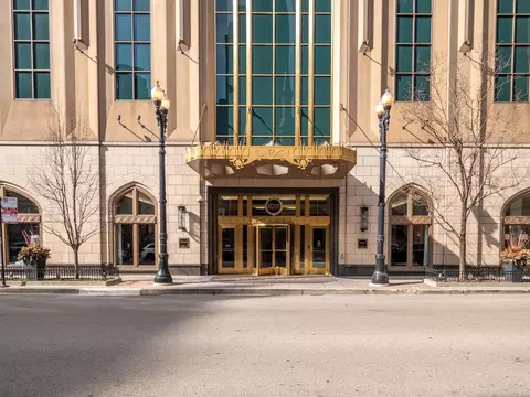 Exterior - 21 E Huron St #2302, Chicago, IL 60611 photo 12 of 12