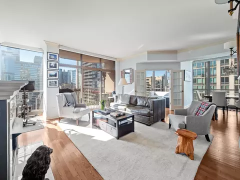 Living - 21 E Huron St #2302, Chicago, IL 60611 photo 3 of 6