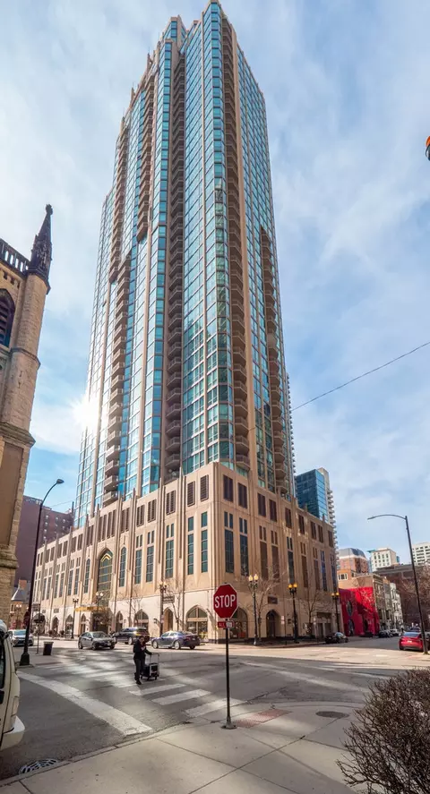 21 E Huron St #2302, Chicago, IL 60611