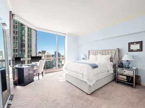 Bedroom - 21 E Huron St #2302, Chicago, IL 60611 photo 1 of 4