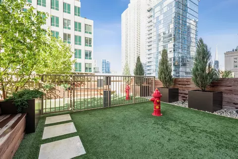 Exterior - 21 E Huron St #2302, Chicago, IL 60611 photo 8 of 12