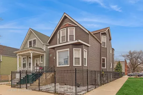 2958 N Whipple St, Chicago, IL 60618