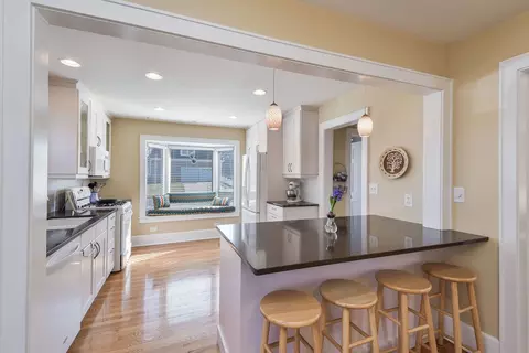 Kitchen - 515 E Prairie Ave, Wheaton, IL 60187 photo 1 of 3