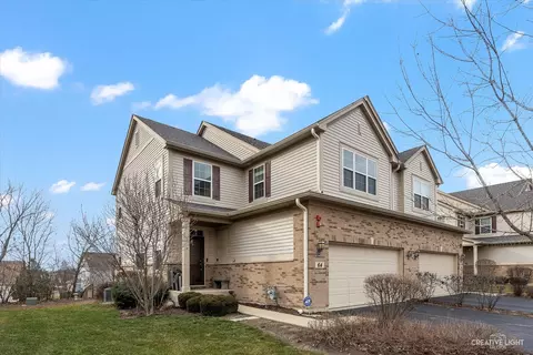 64 Oak Creek Ct, North Aurora, IL 60542