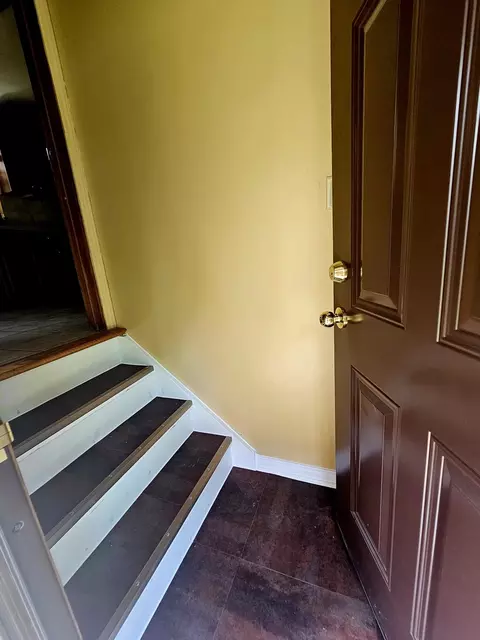 Entry Way - 1253 E 95th Pl, Chicago, IL 60628 photo 3 of 3