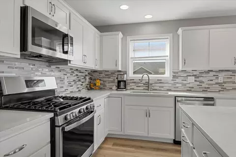 Kitchen - 311 Bobwhite Way, Normal, IL 61761 photo 3 of 3