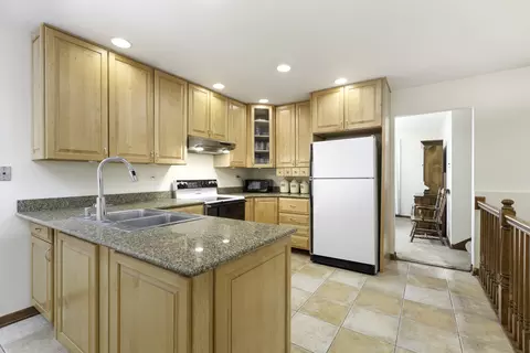 Kitchen - 846 N Eagle St, Naperville, IL 60563 photo 6 of 6