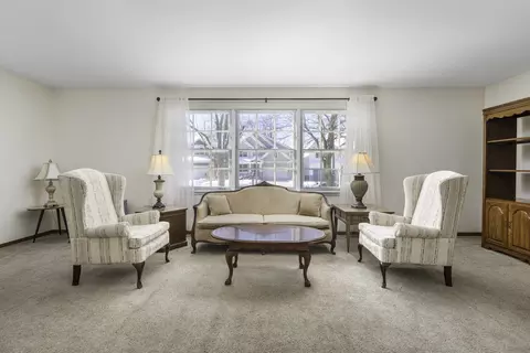 Living - 846 N Eagle St, Naperville, IL 60563 photo 1 of 5