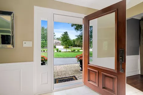Entry Way - 2002 Brandon Rd, Glenview, IL 60025 photo 1 of 3
