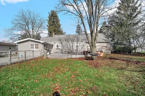 Exterior - 1331 E Division St, Lockport, IL 60441 photo 6 of 7