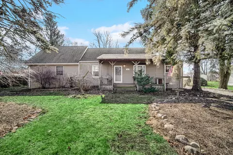 Exterior - 1331 E Division St, Lockport, IL 60441 photo 2 of 7
