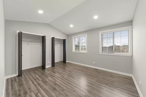 Bedroom - 1344 S Lorraine Rd #E, Wheaton, IL 60189 photo 2 of 5
