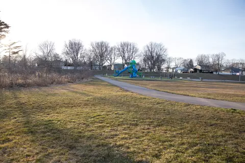 Other - 1344 S Lorraine Rd #E, Wheaton, IL 60189 photo 5 of 5