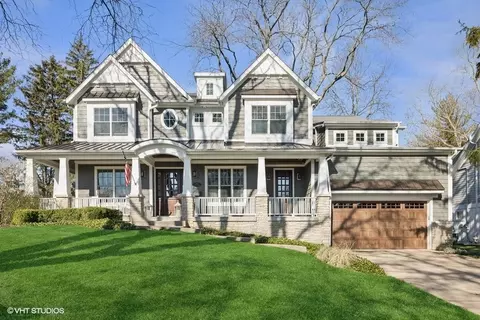 4516 Linscott Ave, Downers Grove, IL 60515