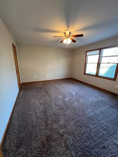 3212 S Cherry Ave, Mchenry, IL 60051 photo 10