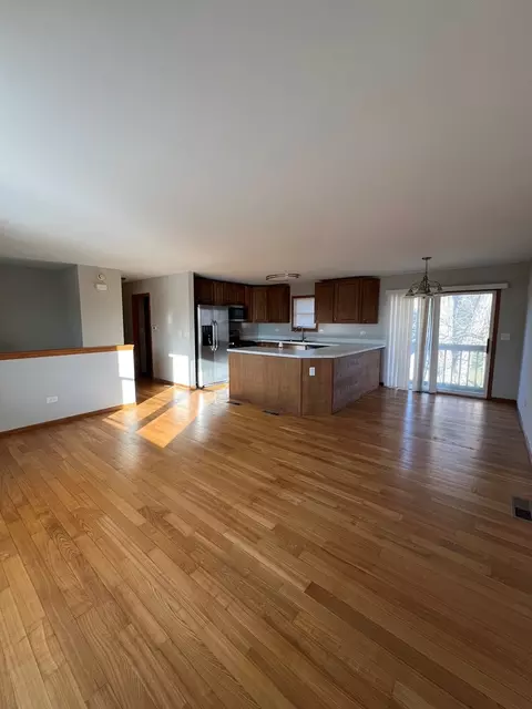 3212 S Cherry Ave, Mchenry, IL 60051 photo 7