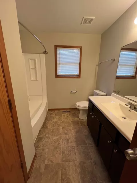 3212 S Cherry Ave, Mchenry, IL 60051 photo 8
