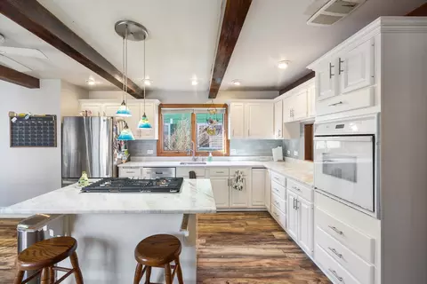 Kitchen - 207 Brookside Dr, Elgin, IL 60123 photo 2 of 4