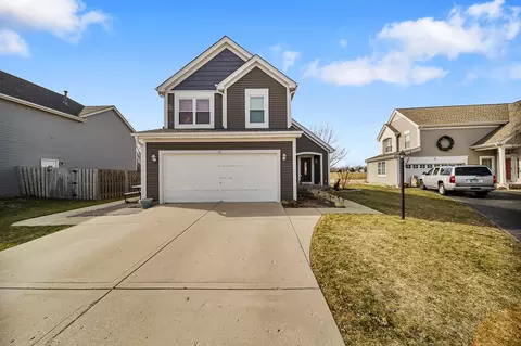 17 Manchester Ct, Lake In The Hills, IL 60156