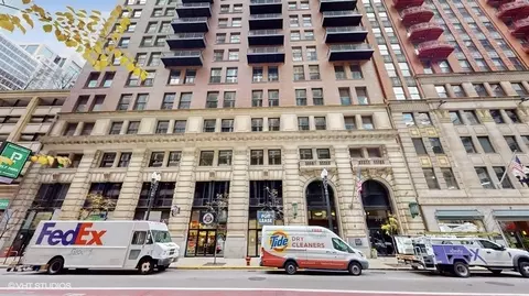 212 W Washington St #1107, Chicago, IL 60606