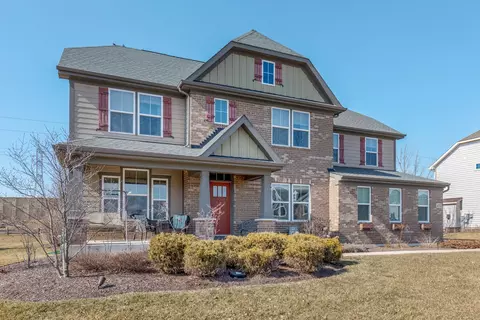4715 Shumard Ln, Naperville, IL 60564