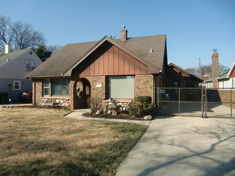 9304 S 49th Ave, Oak Lawn, IL 60453