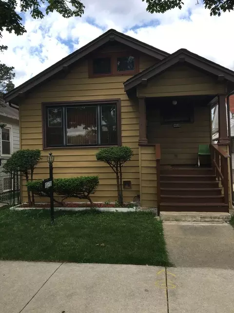 10220 S Yale Ave, Chicago, IL 60628