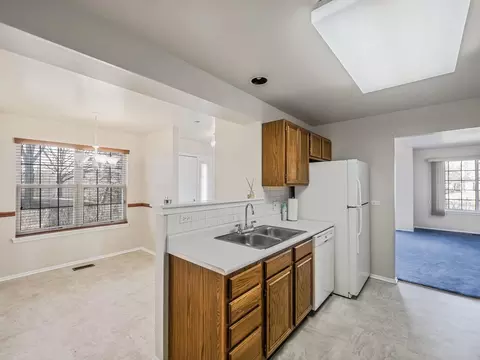 Kitchen - 1644 Cayman Ct #1, Bartlett, IL 60103 photo 2 of 3