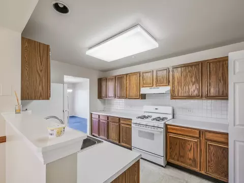 Kitchen - 1644 Cayman Ct #1, Bartlett, IL 60103 photo 3 of 3