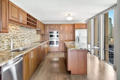 Kitchen - 200 E Delaware Pl #31A, Chicago, IL 60611 photo 1 of 3