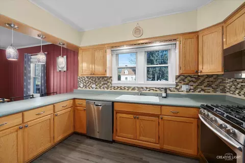 397 N Commonwealth Ave, Elgin, IL 60123 photo 6