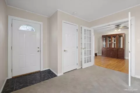 397 N Commonwealth Ave, Elgin, IL 60123 photo 8