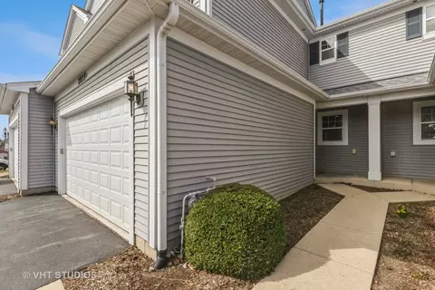 2835 Glacier Way #B, Wauconda, IL 60084