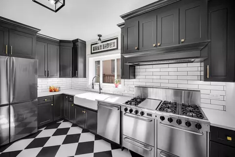 Kitchen - 9400 S Pleasant Ave, Chicago, IL 60643 photo 1 of 2