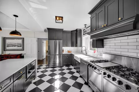 Kitchen - 9400 S Pleasant Ave, Chicago, IL 60643 photo 2 of 2